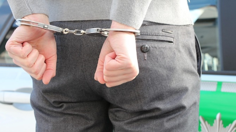 Non basta vantarsi di aver commesso un reato: servono le prove (di C. Crapanzano)