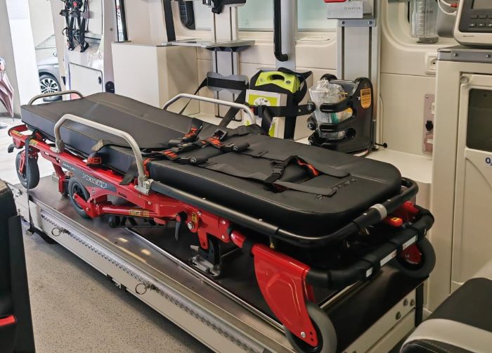 Giovane operaio cade dall'impalcatura: in ospedale