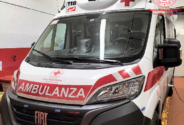 Mentre è in ospedale gli rubano in casa