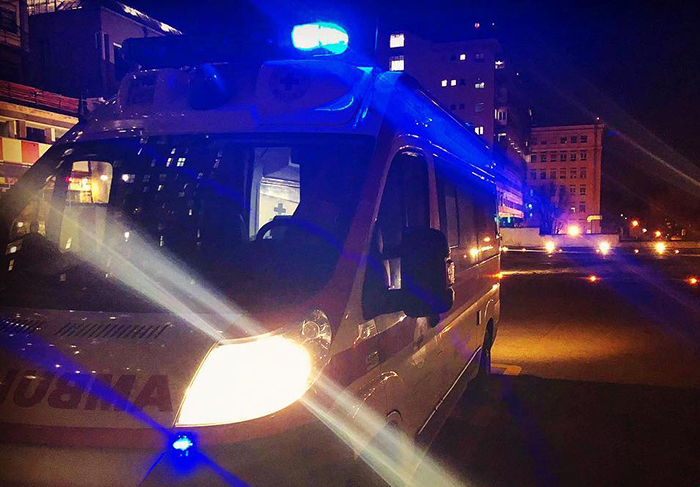 Scontro tra moto e auto sulla Statale 33: muore motociclista di 38 anni