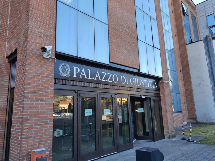 False fatture a insaputa dei clienti: due professionisti ossolani condannati a 3 anni