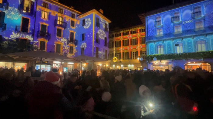 Lichterglanz am Lago Maggiore: Verbania feiert Weihnachten 43 Tage lang