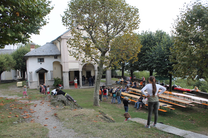 Ghiffa: creatività e corsa benefica aprono le festività natalizie